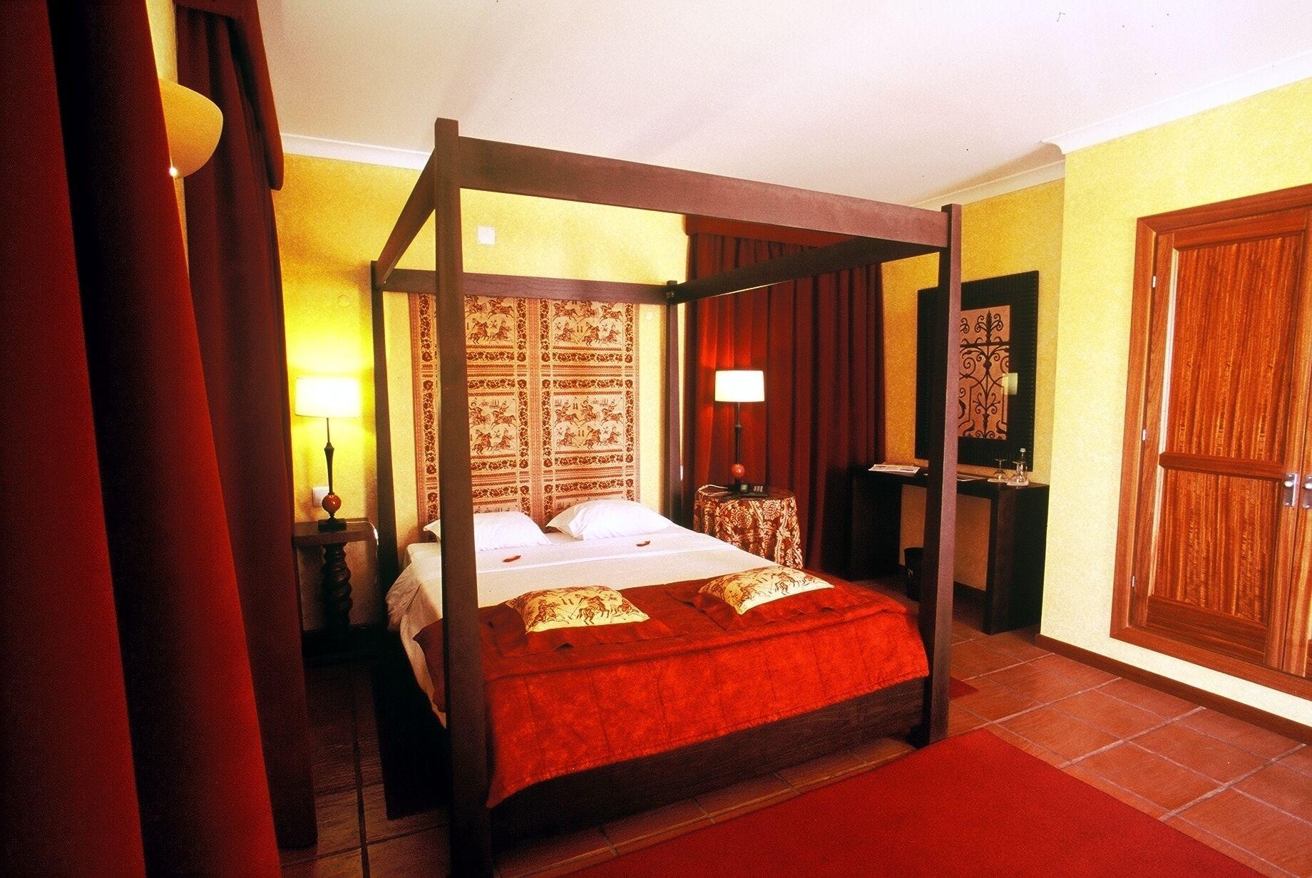 Convento D'Alter Hotel อัลเตอร์ โด โช ภายนอก รูปภาพ