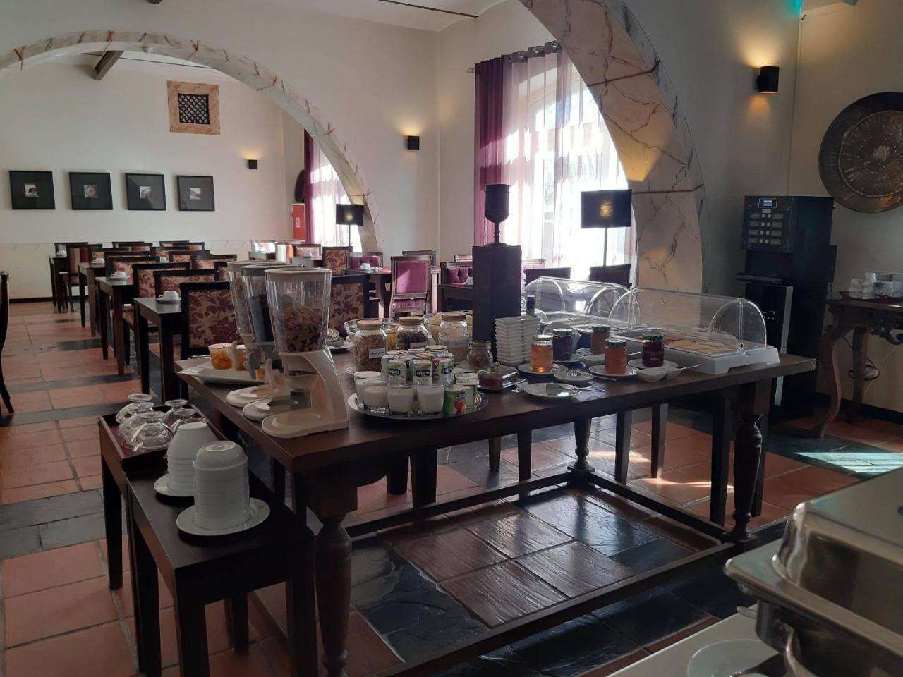 Convento D'Alter Hotel อัลเตอร์ โด โช ภายนอก รูปภาพ